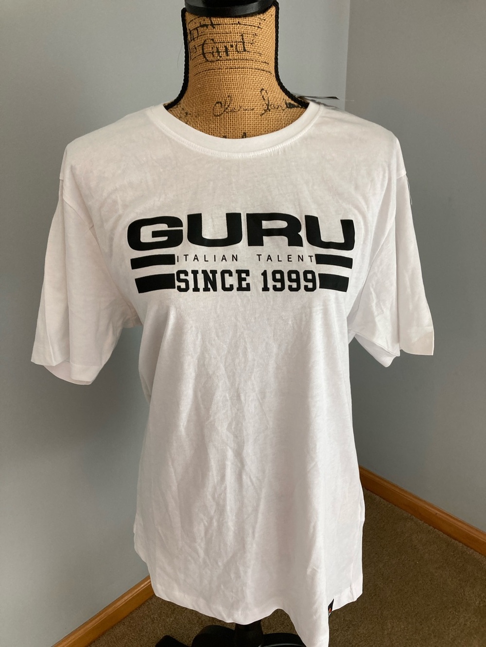 GURU Italian Talent NWT White Short-Sleeve Logo T-Shirt Men Size XL